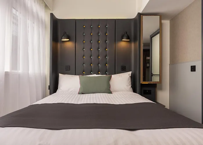 Point A Hotel Edinburgh St Andrew Square