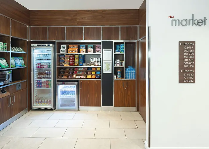 Courtyard By Marriott Edinburgh Hotel